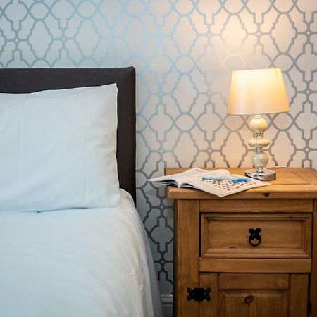 Waterview Deluxe Apartments Barrow-in-Furness ภายนอก รูปภาพ