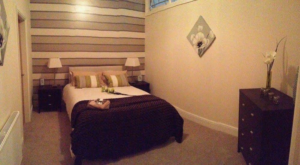Waterview Deluxe Apartments Barrow-in-Furness ภายนอก รูปภาพ