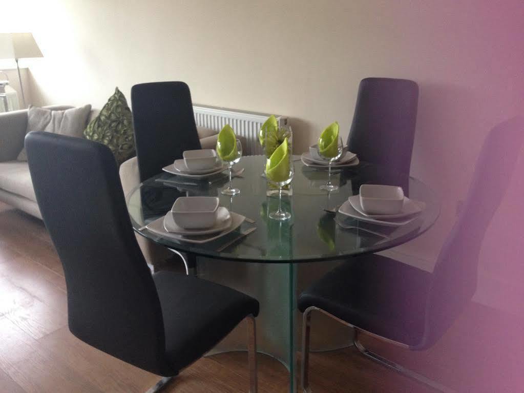 Waterview Deluxe Apartments Barrow-in-Furness ภายนอก รูปภาพ